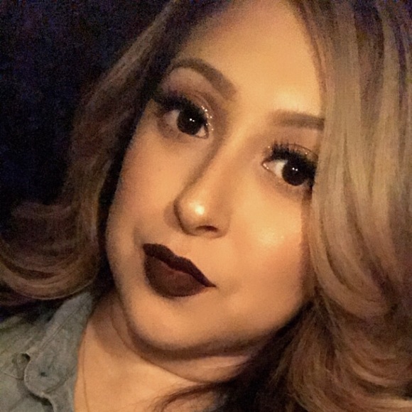 elvaaguilar